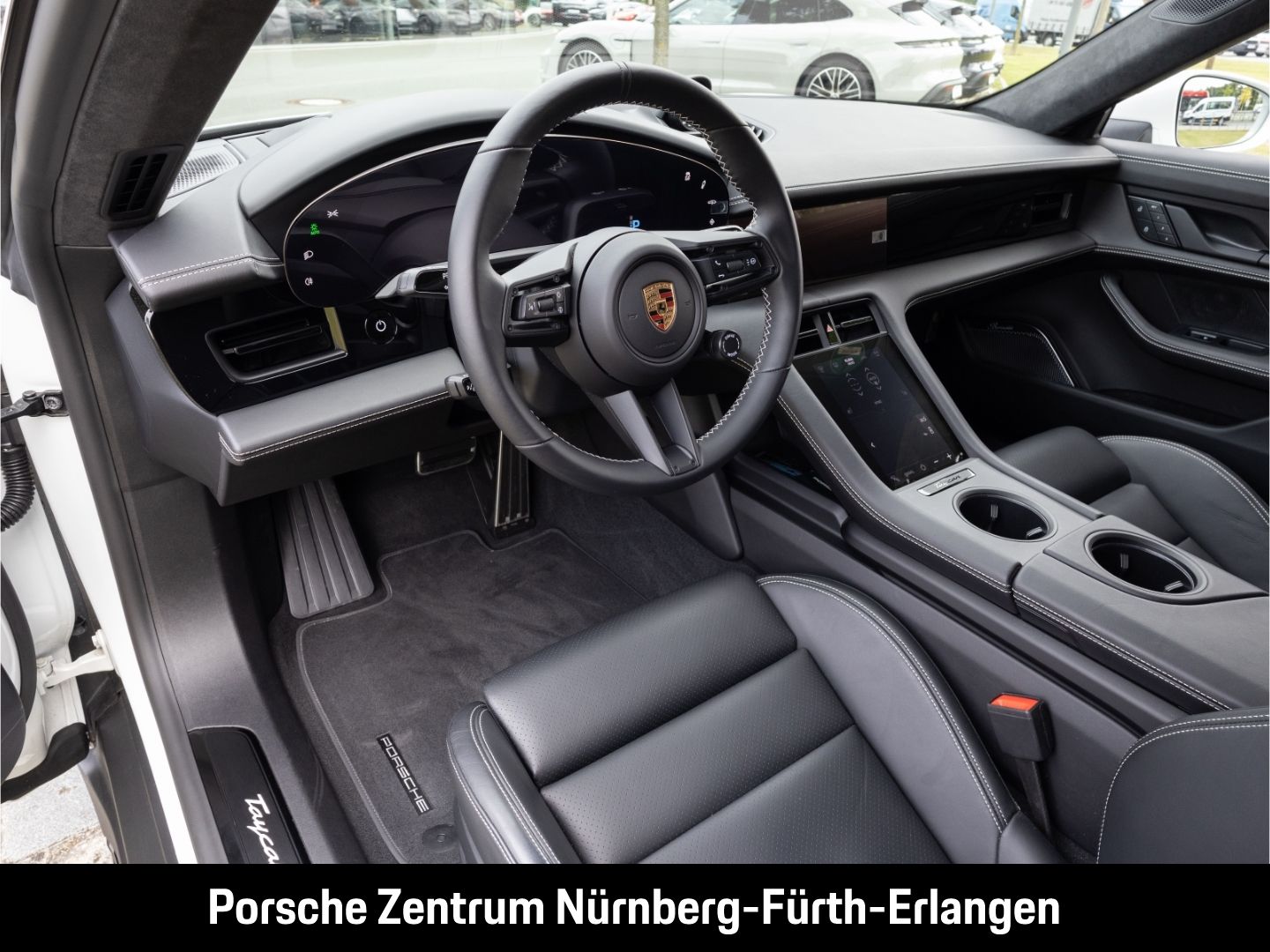 Porsche Taycan Turbo Cross Turismo Burmester HUD InnoDri