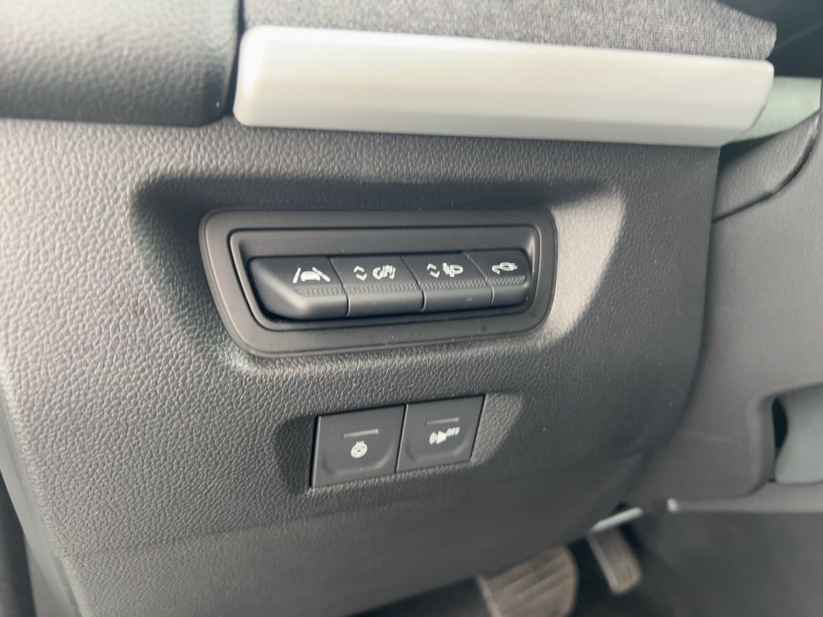 Renault ZOE R110 Z.E 50 - Samsaru's Car Outlet