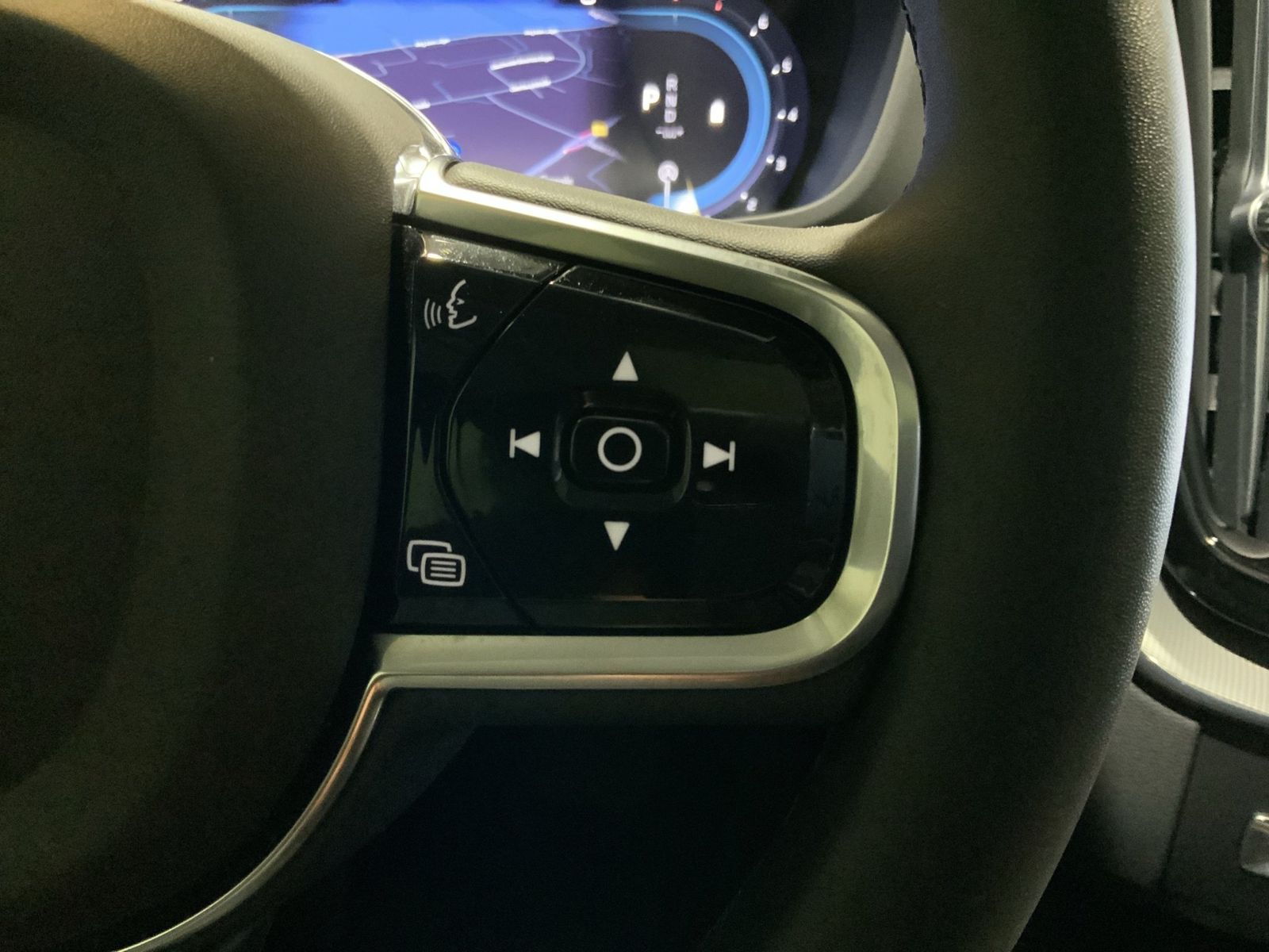 Volvo XC 60 B4 Plus Dark | 360° | Harman-Kardon | Pano