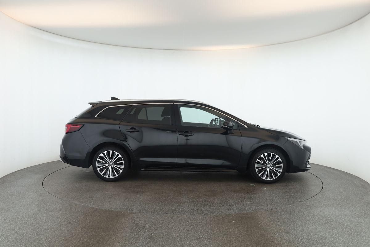 Toyota Corolla Touring Sports 2.0 CVT Team D Navi Kam