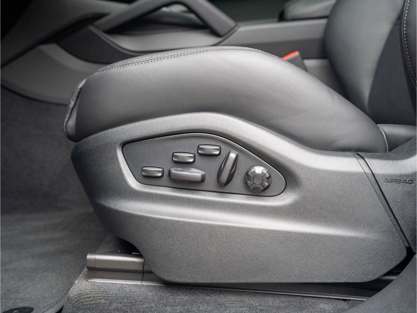 Porsche Cayenne E-Hybrid Coupe 22'', Anhängerkupplung uv