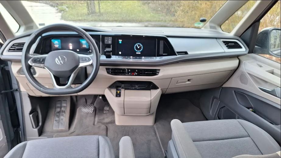Volkswagen T7 Multivan 2.0 TSI DSG - Samsaru's Car Outlet