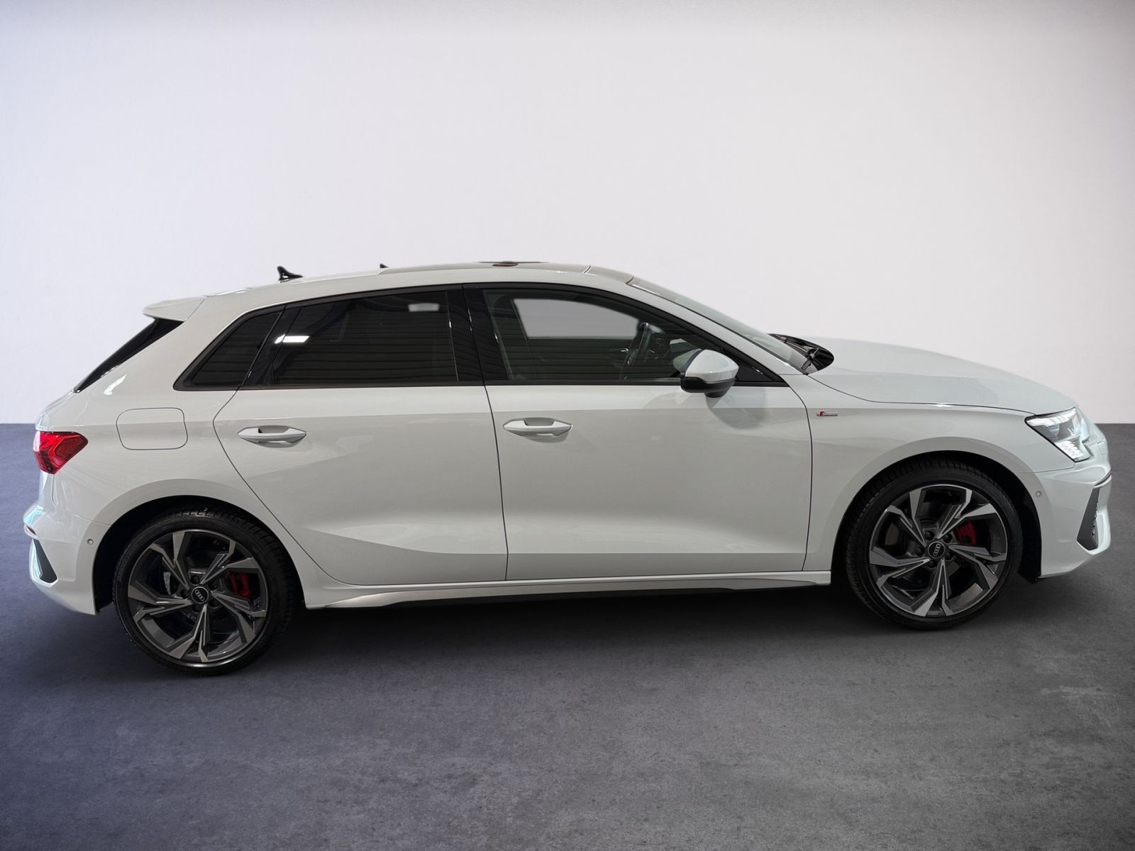 Audi A3 Sportback 35 TFSI S LINE - Samsaru's Car Outlet