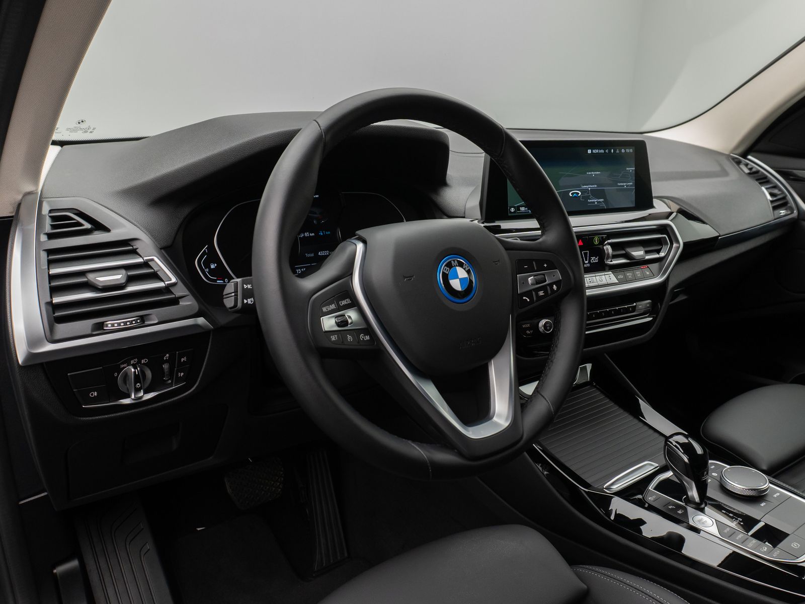BMW X3 xD30e Sport - Samsaru's Car Outlet