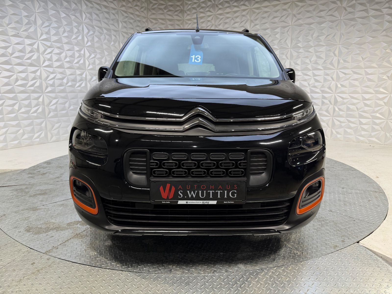 Citroën Berlingo XL BlueHDi 130 EAT8 SHINE+ANHÄNGERKUP.+