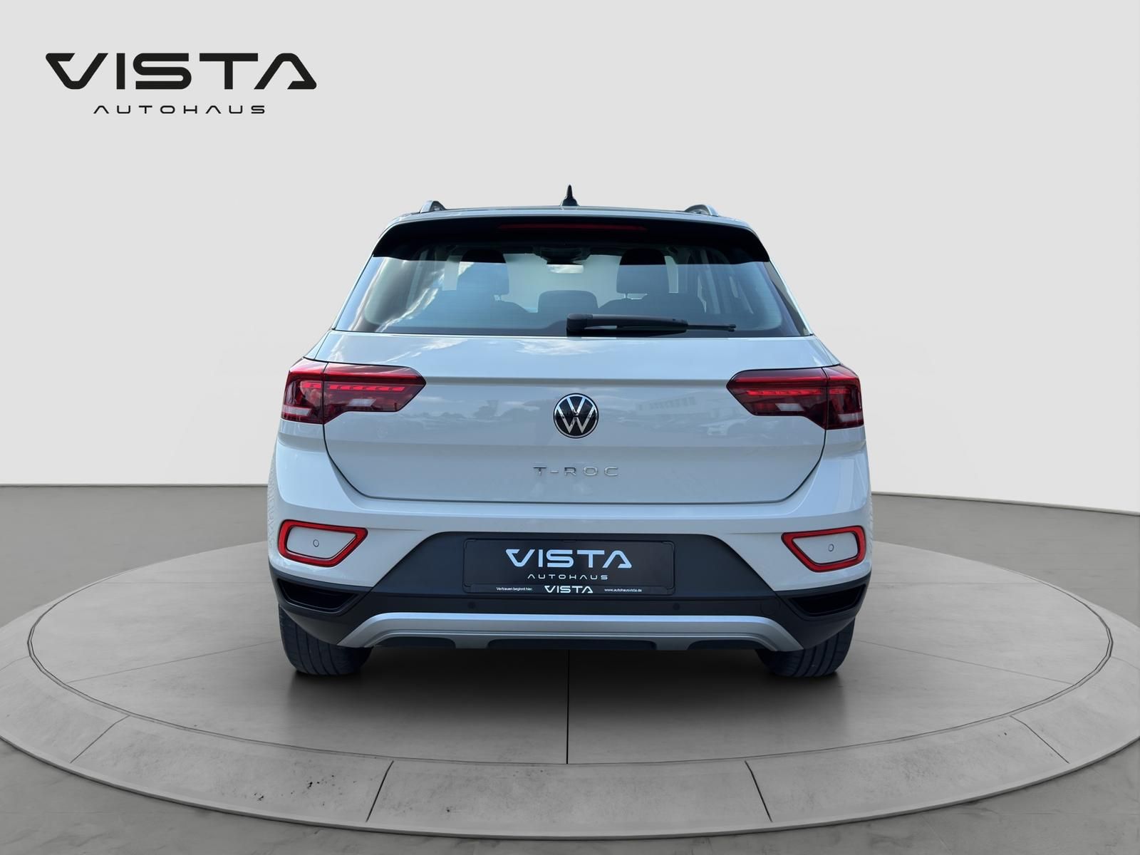 Volkswagen T-Roc Life 2.0 TDI - Samsaru's Car Outlet