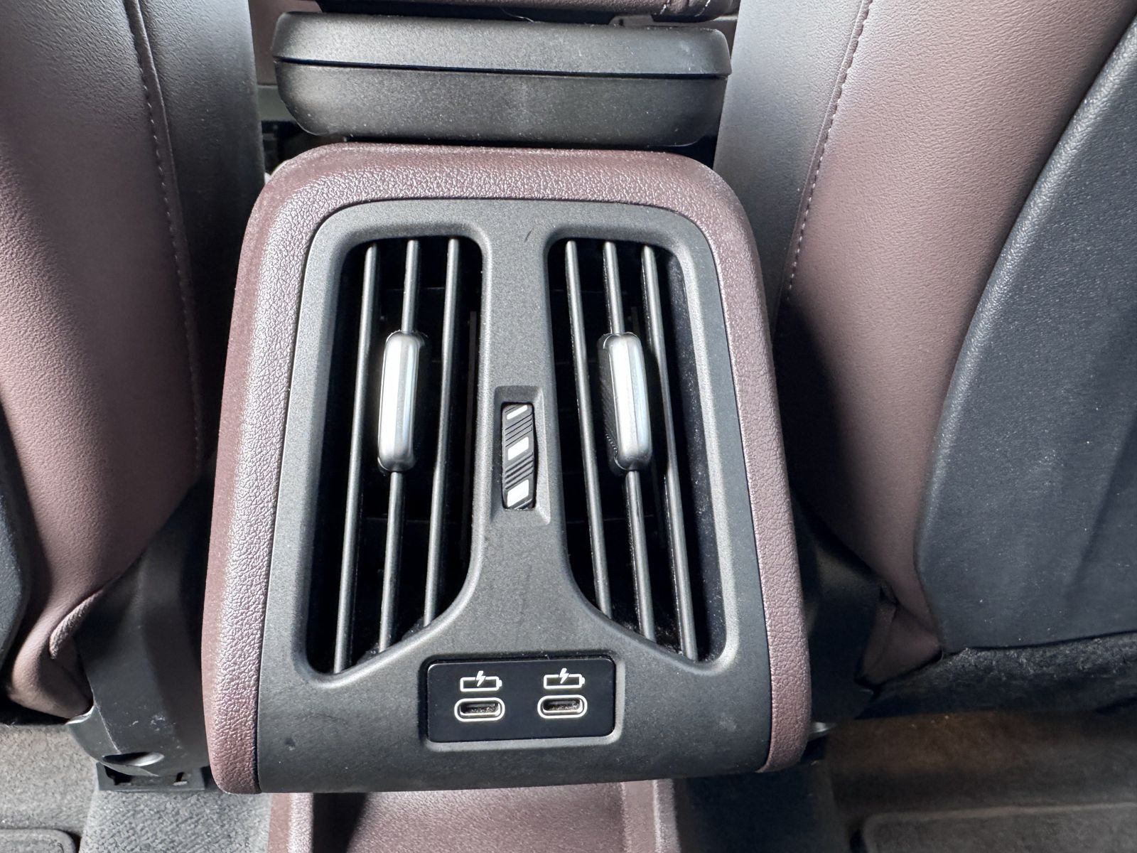 BMW X1 xDrive20d xLine - Samsaru's Car Outlet