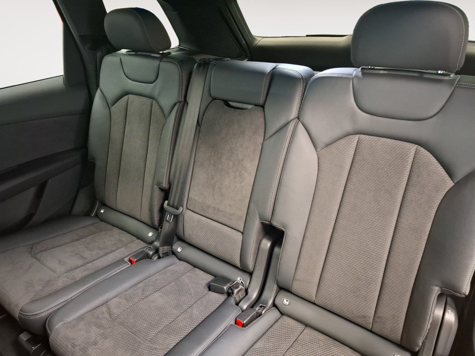 Audi Q7 50 TDI quattro S-Line ACC Alcantara KeyLess