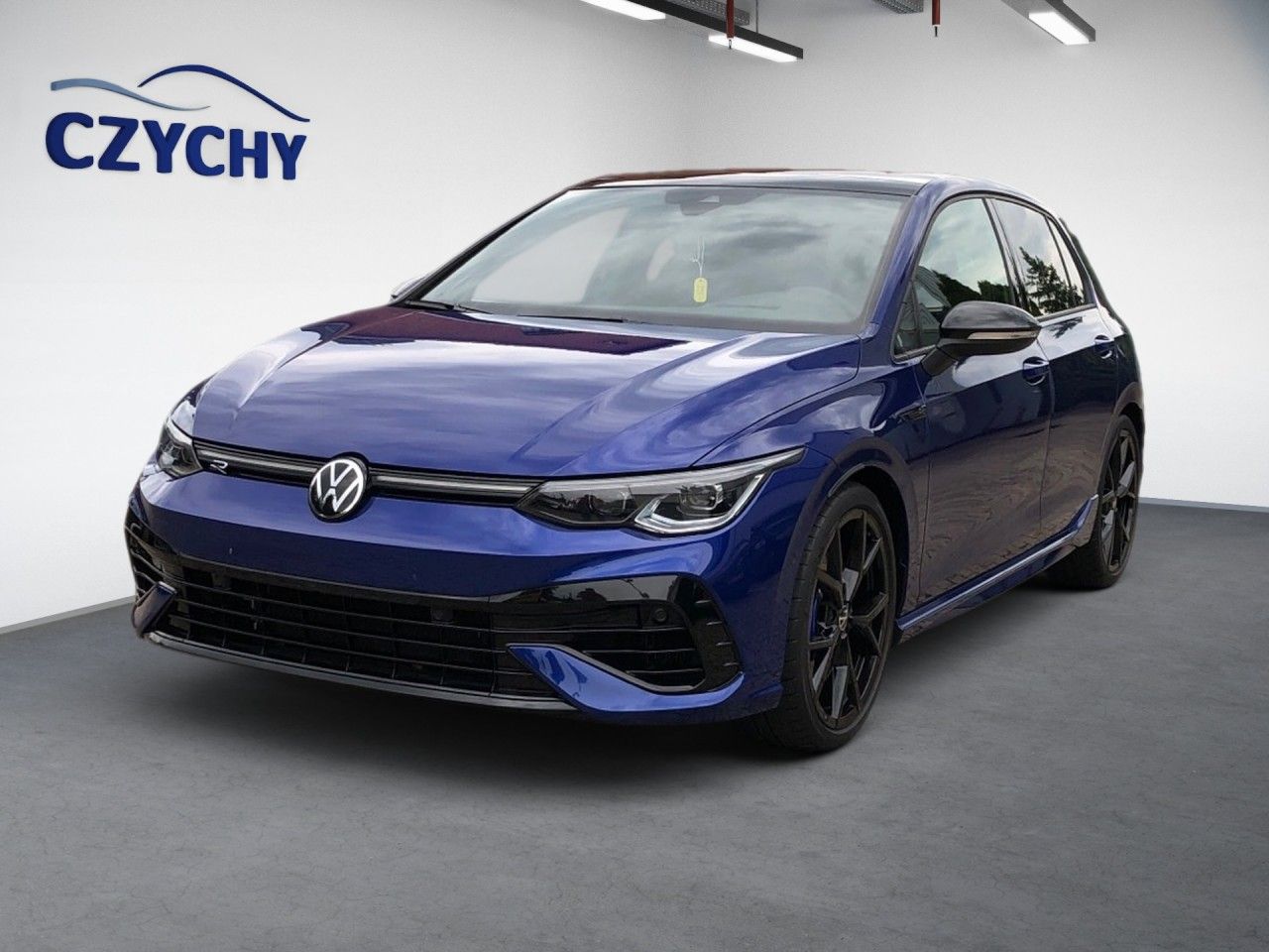 Volkswagen Golf VIII R 2.0 TSI DSG 4Motion+LEDER+PANO+AKRA