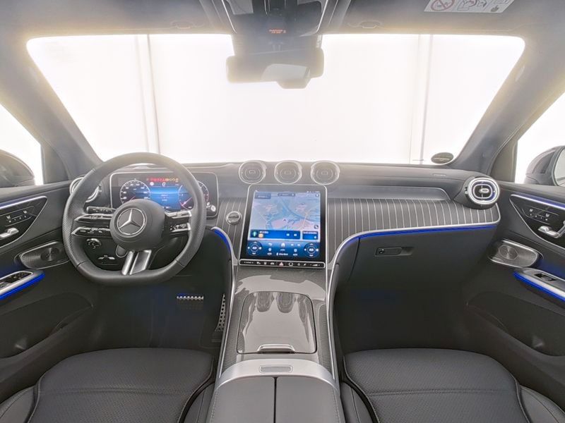 Mercedes-Benz GLC 300d AMG PremiumPlus +Night+StHz+AHK+NP94T€!