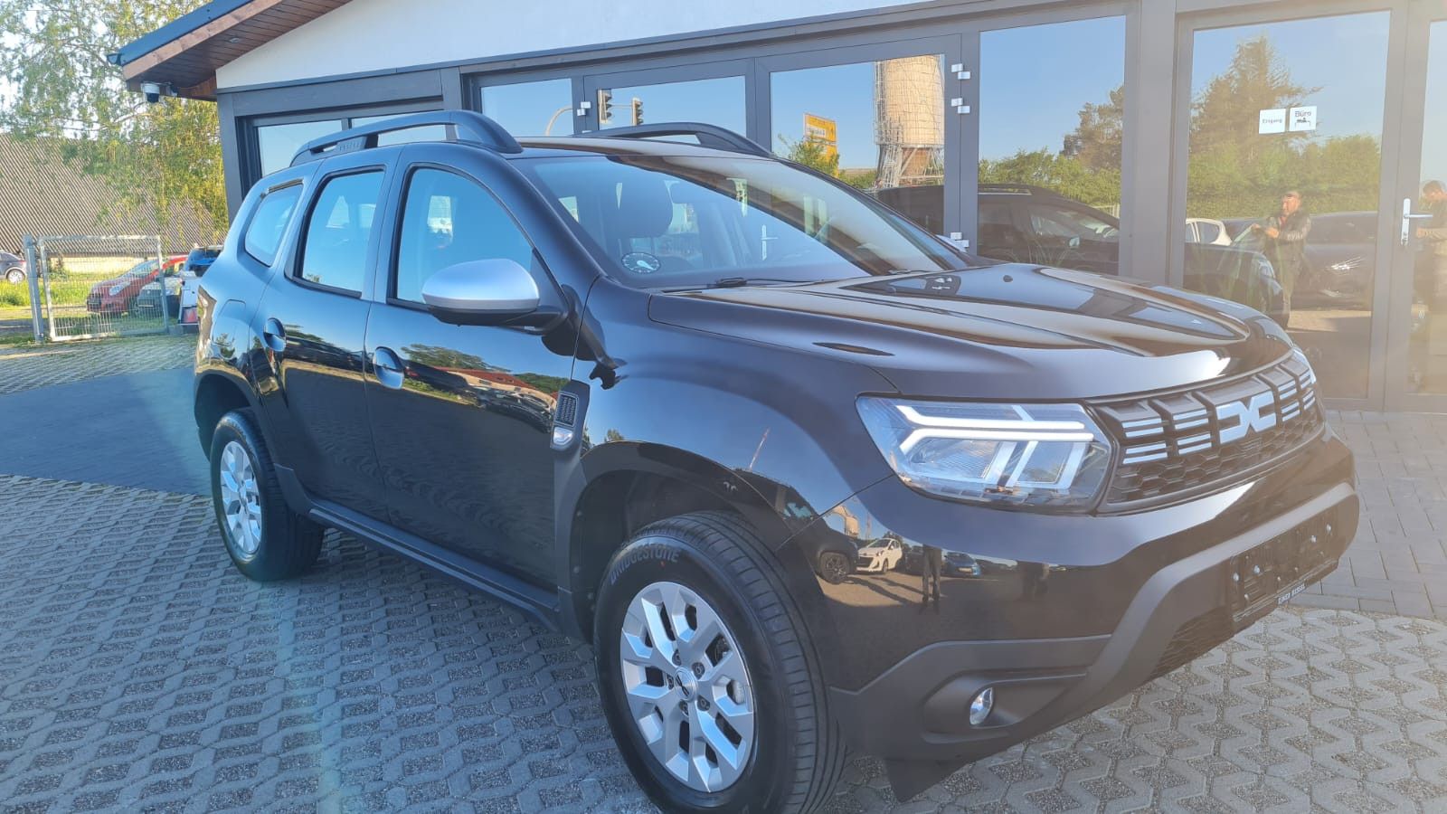 Dacia Duster II Expression - Samsaru's Car Outlet