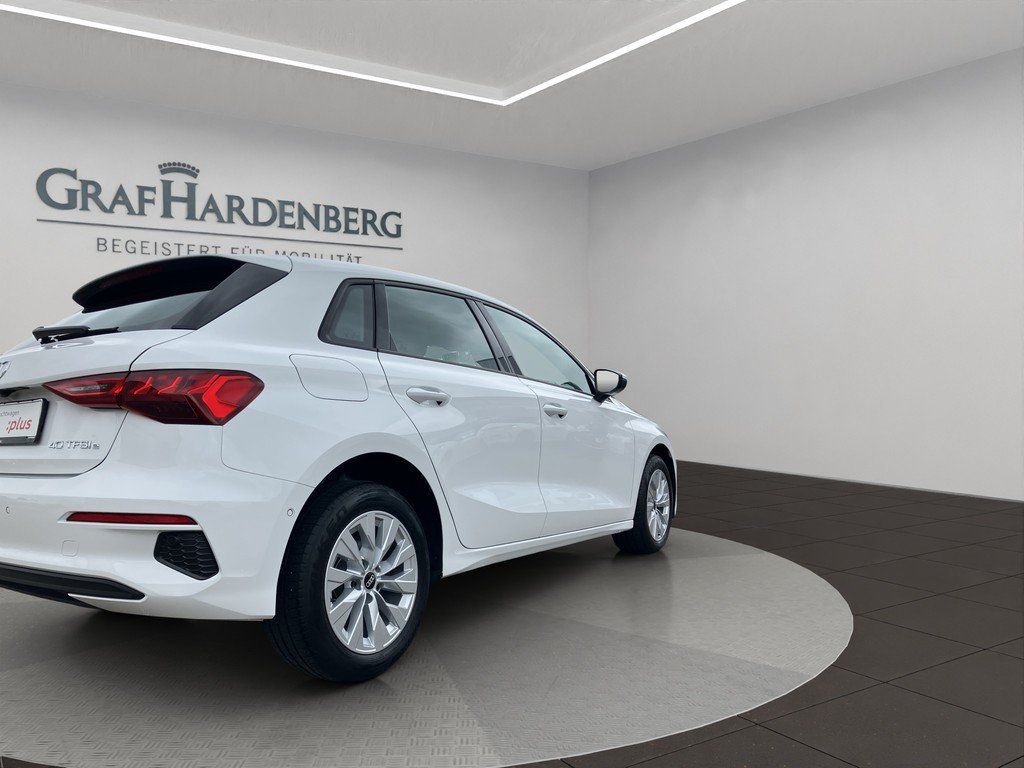 Audi A3 Sportback 40 TFSIe S tronic LED ACC AHK Navi