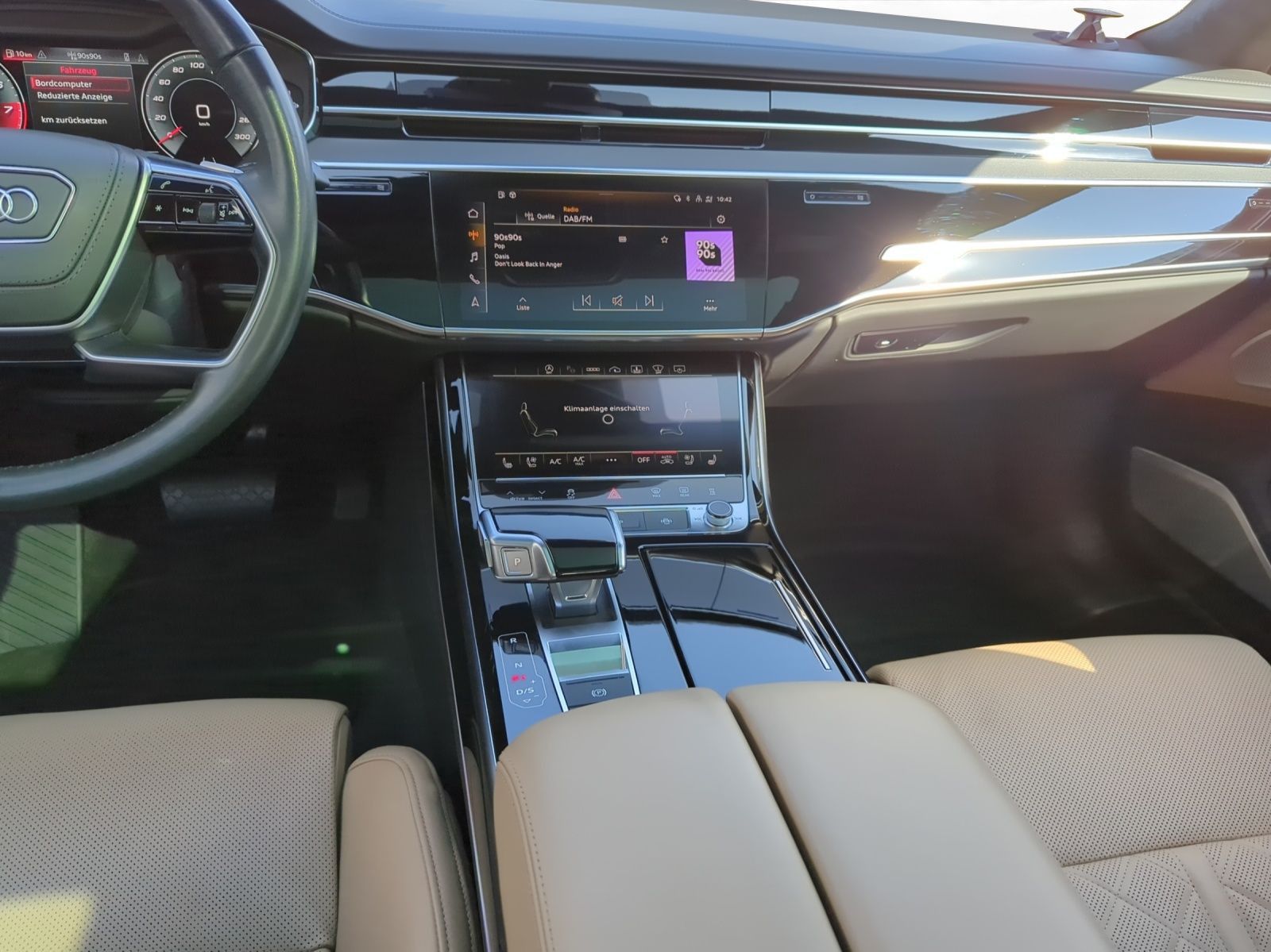 Audi A8 60 4.0 TFSI lang quattro - Samsaru's Car Outlet