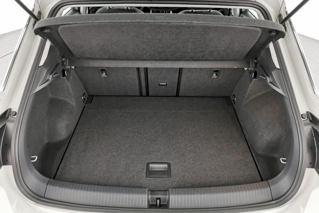 Volkswagen T-Roc 1.0 TSI - Samsaru's Car Outlet