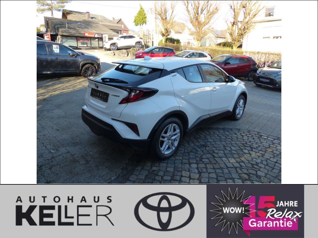Toyota C-HR Hybrid Flow - Samsaru's Car Outlet