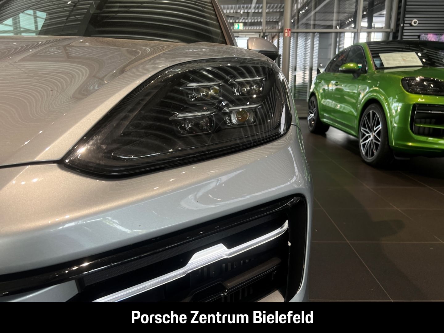 Porsche Cayenne E-Hybrid HA-Lenkung InnoDrive Soft-Close