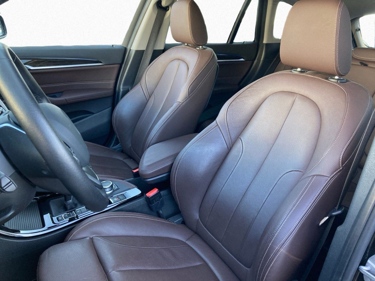 BMW X1 xDrive25i Sport Line - Samsaru's Car Outlet