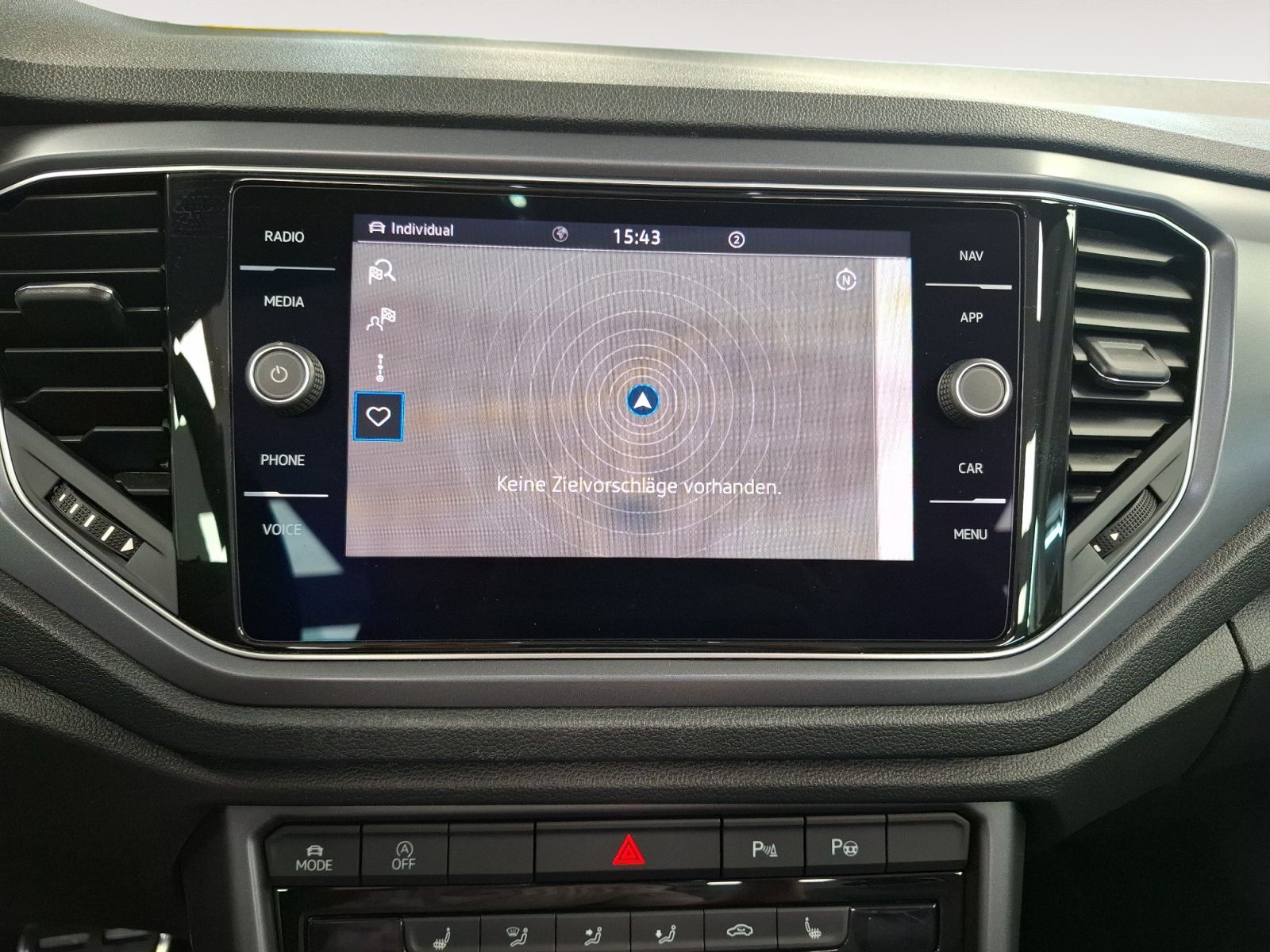 Volkswagen T-Roc R-Line - Samsaru's Car Outlet