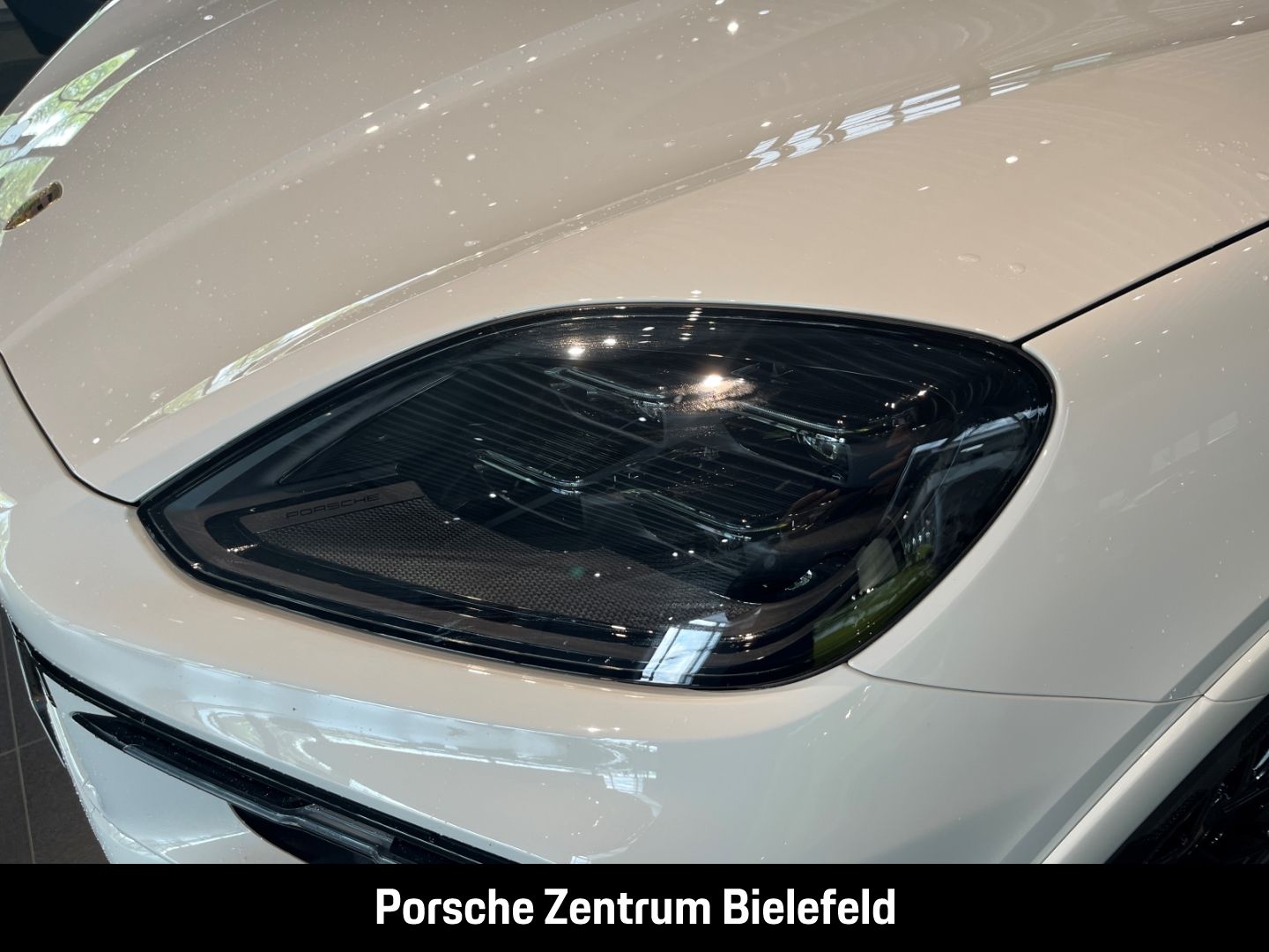 Porsche Cayenne E-Hybrid Coupe Panoramadach LED-Matrix