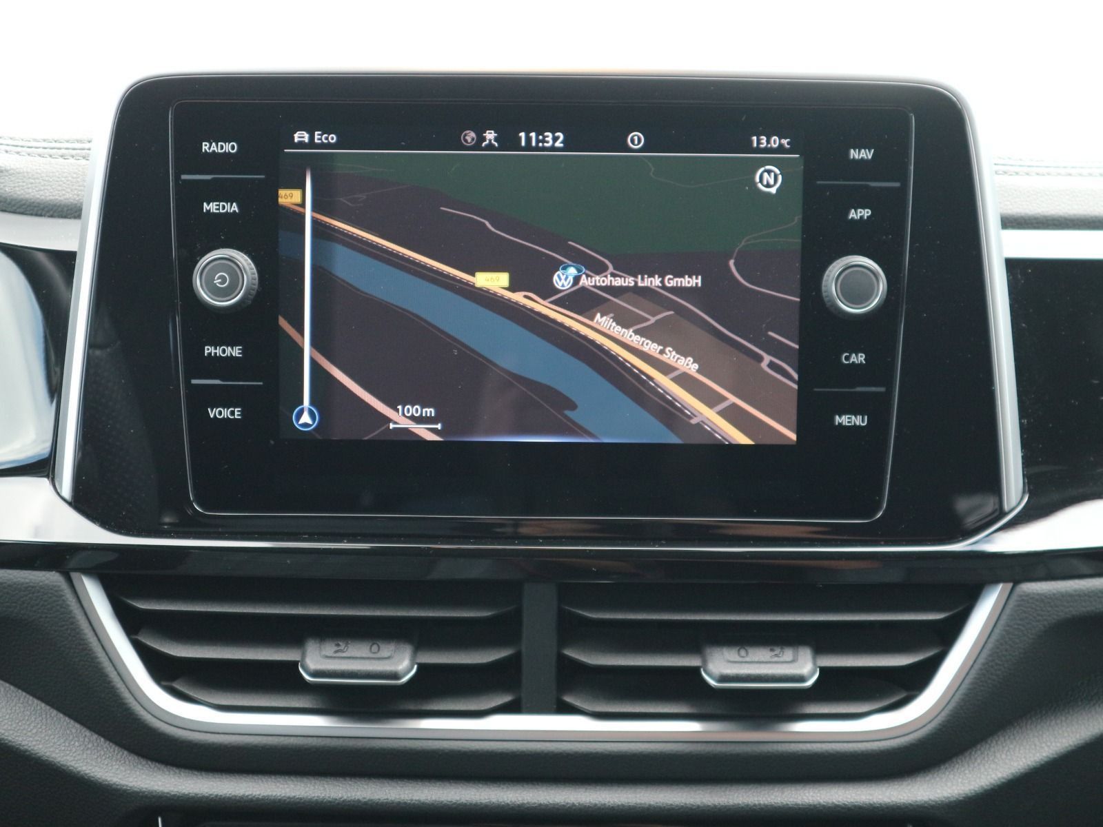 Volkswagen T-Roc R-Line 1.5 TSI DSG - Samsaru's Car Outlet