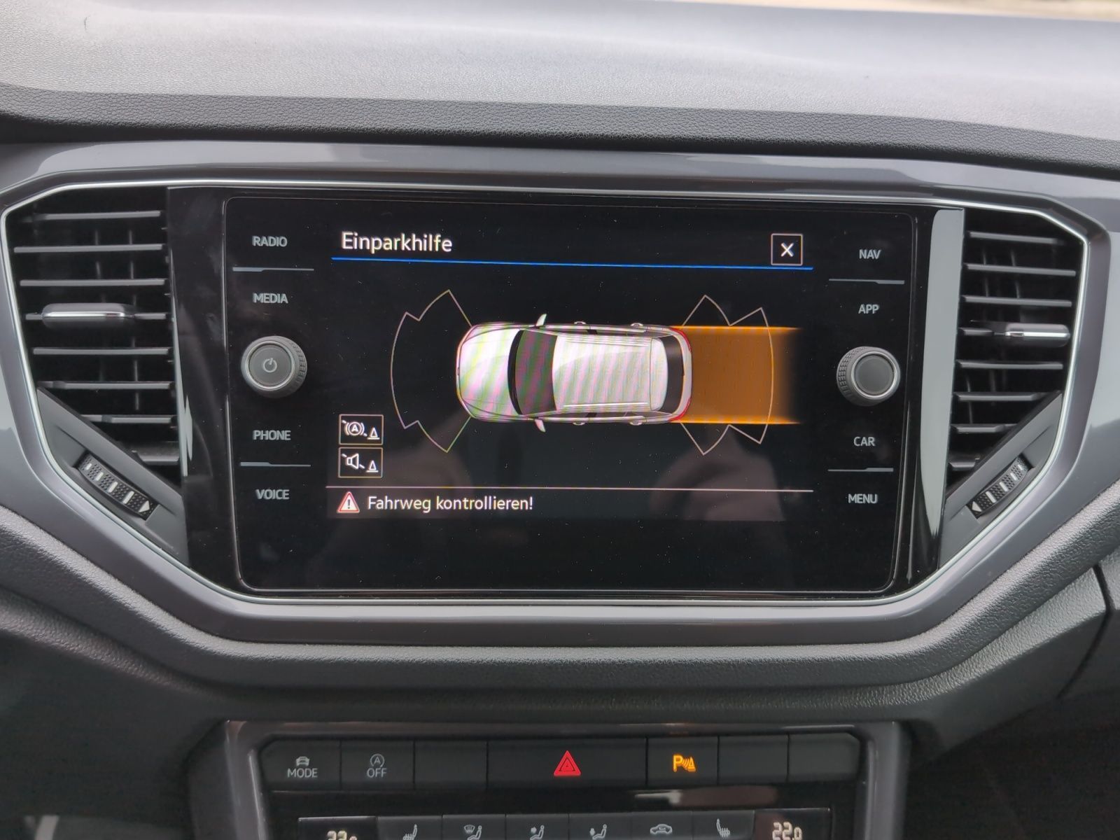 Volkswagen T-Roc 1.5TSI Sport DSG - Samsaru's Car Outlet