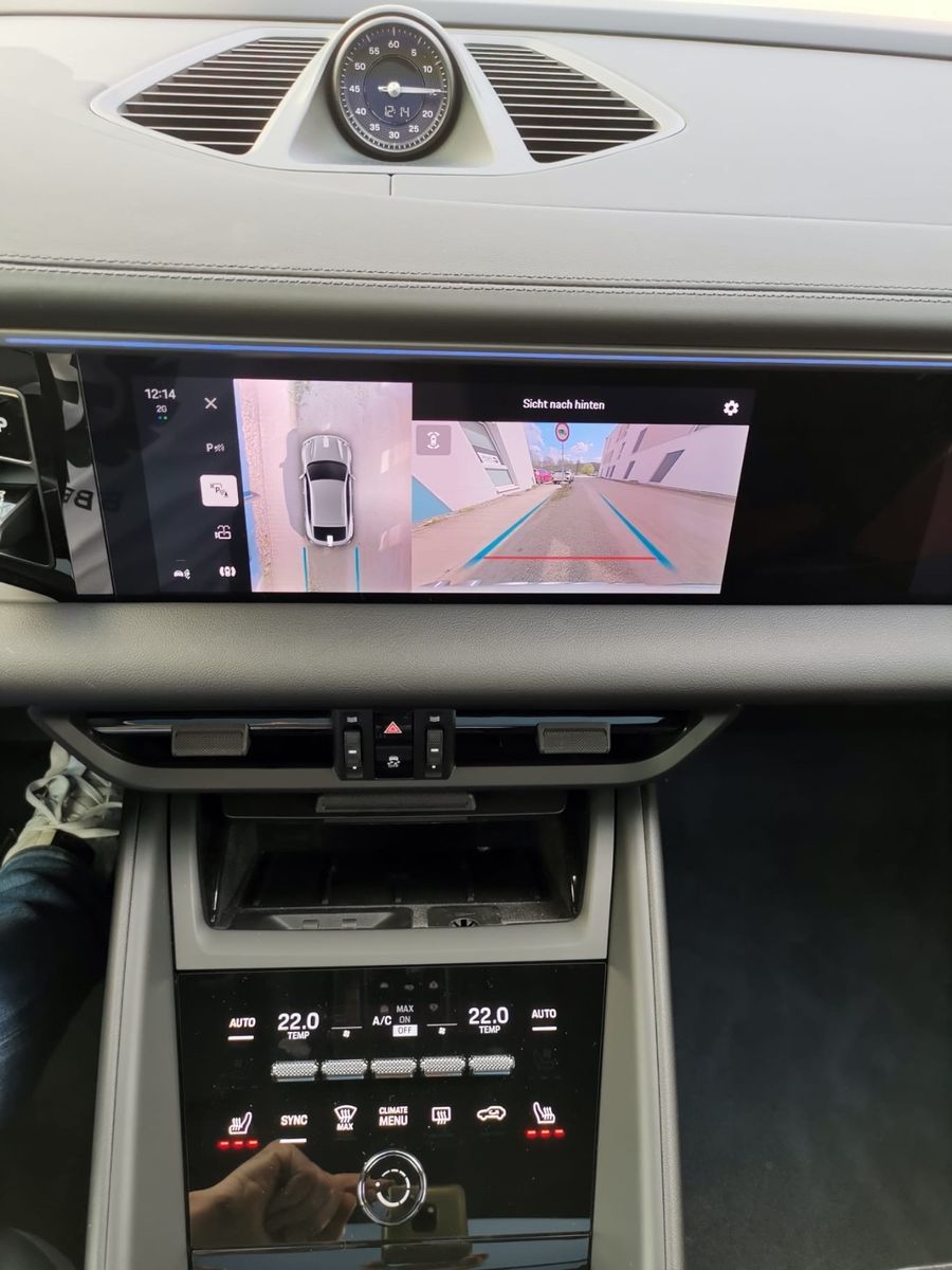 Porsche Macan 4 - Samsaru's Car Outlet