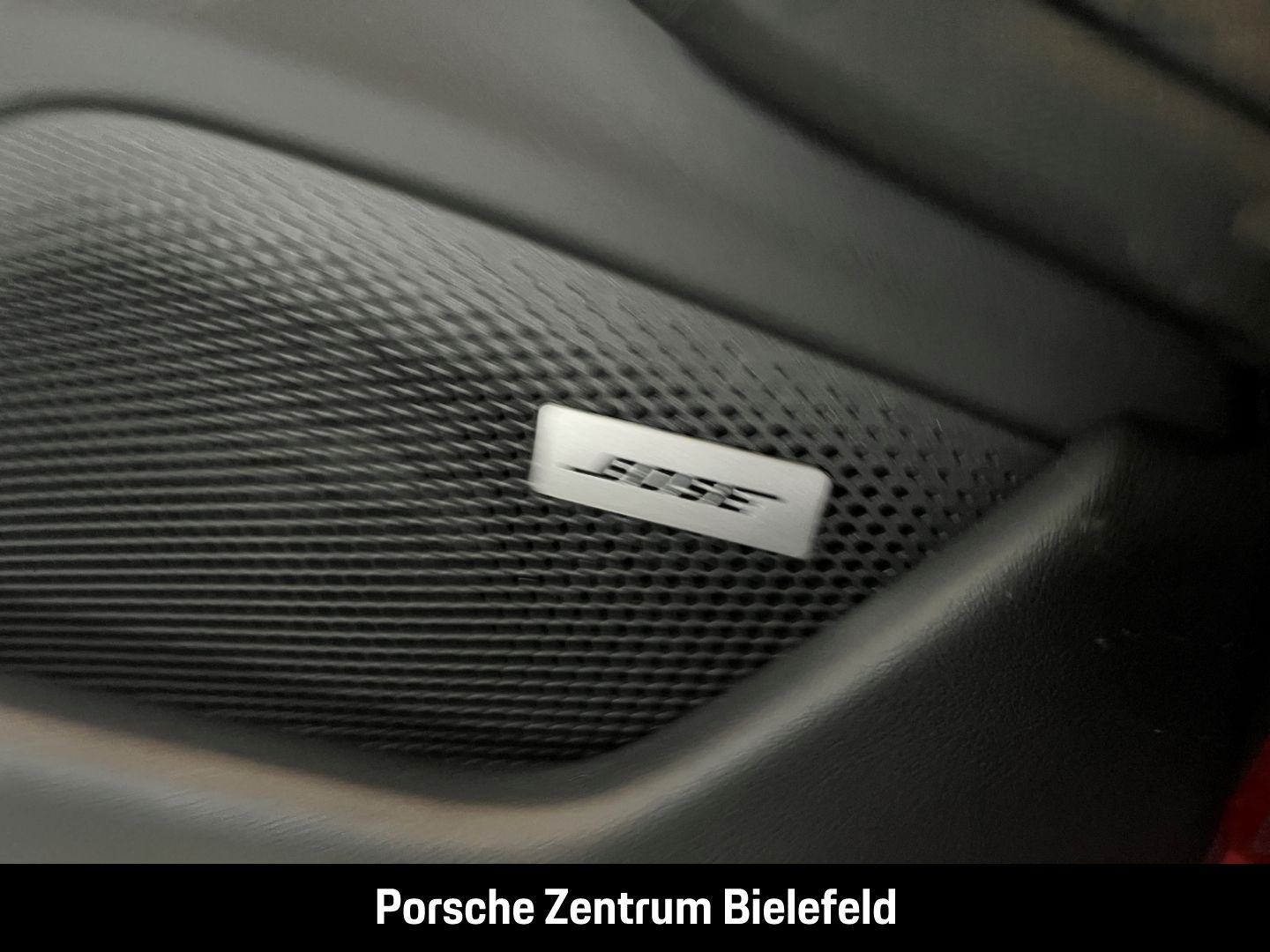 Porsche Taycan Turbo S Cross Turismo Karminrot BOSE LED