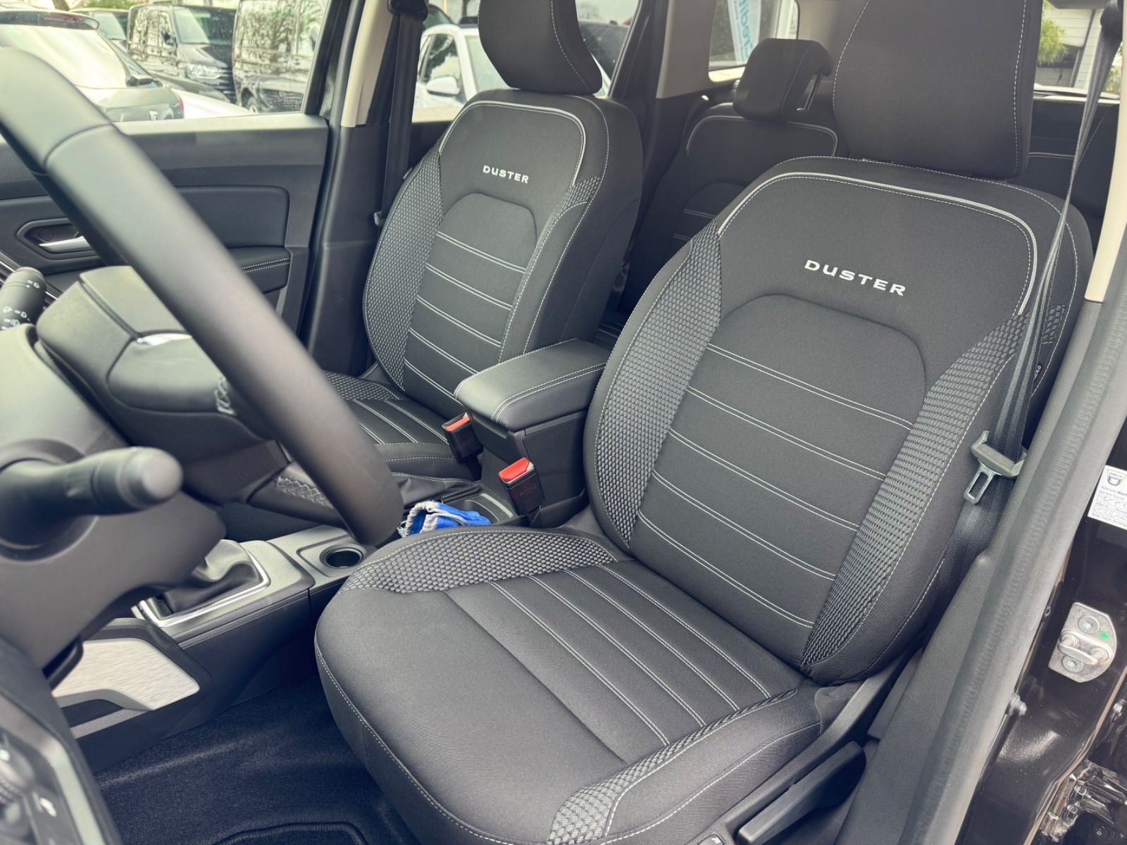 Dacia DUSTER TCe100 ECO-G 2WD PRESTIGE+*BIVALENT*LPG*" → "Dacia DUSTER TCe100 ECO-G 2WD PRESTIGE+*BIVALENT*LPG* - Samsaru's Car Outlet