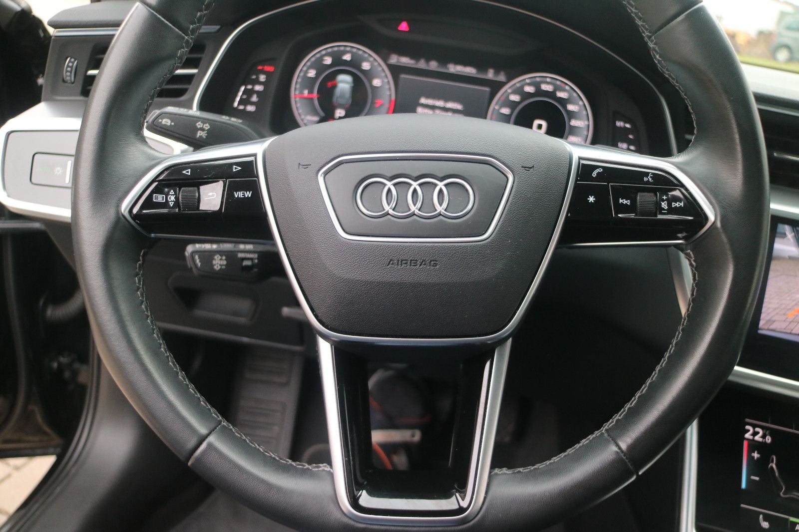 Audi A6 Avant 45 TFSI quattro S line-Pano-AHK-ACC