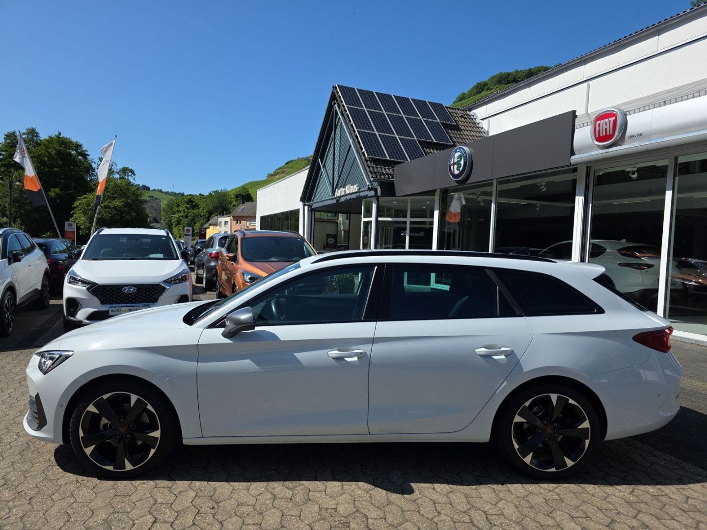 Cupra Leon Sportstourer 1.5 eTSI - Samsaru's Car Outlet