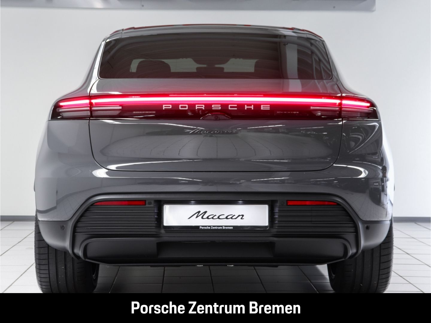Porsche Macan 4S - Samsaru's Car Outlet