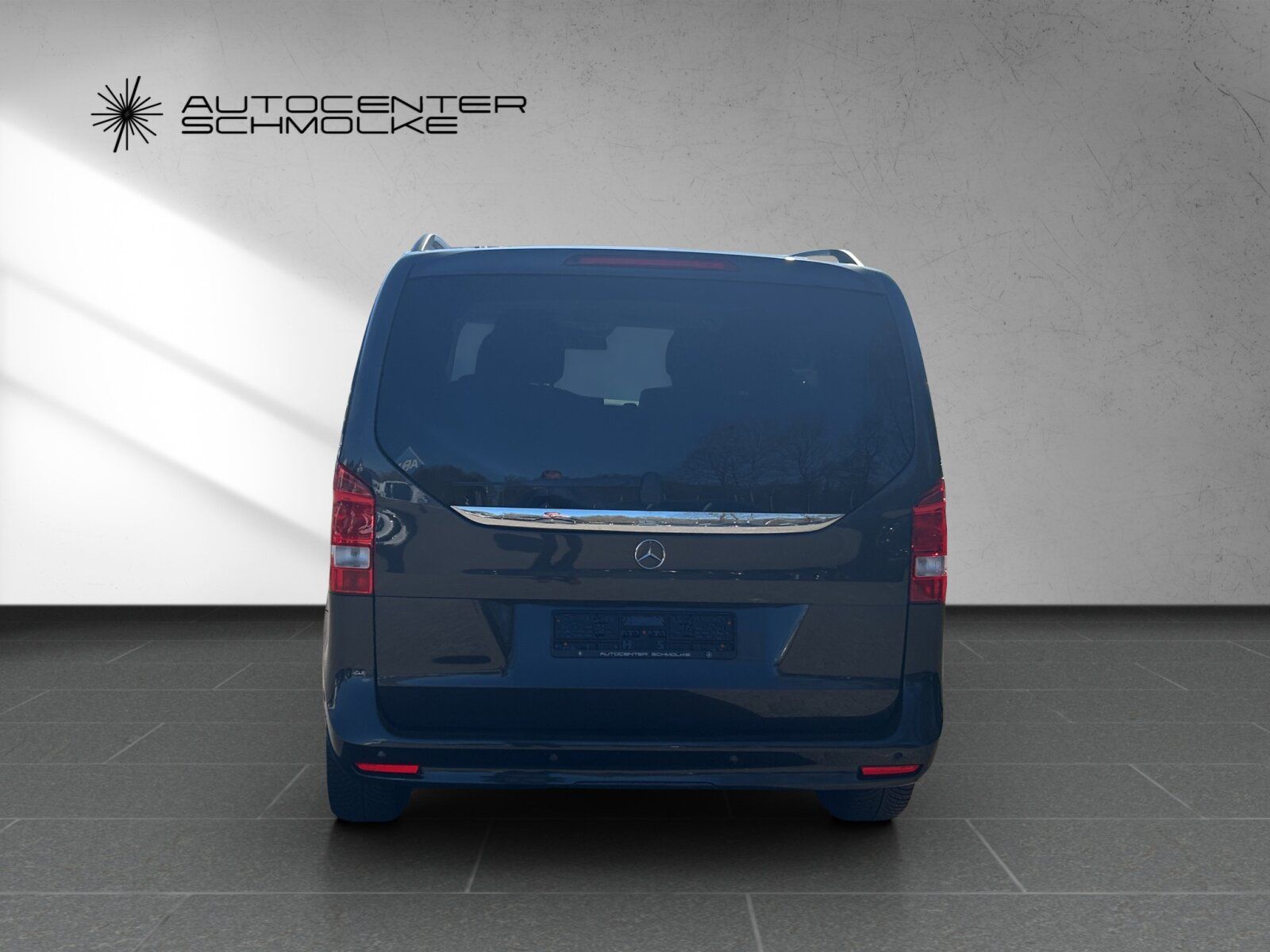 Mercedes-Benz V 220 d EDITION - Samsaru's Car Outlet