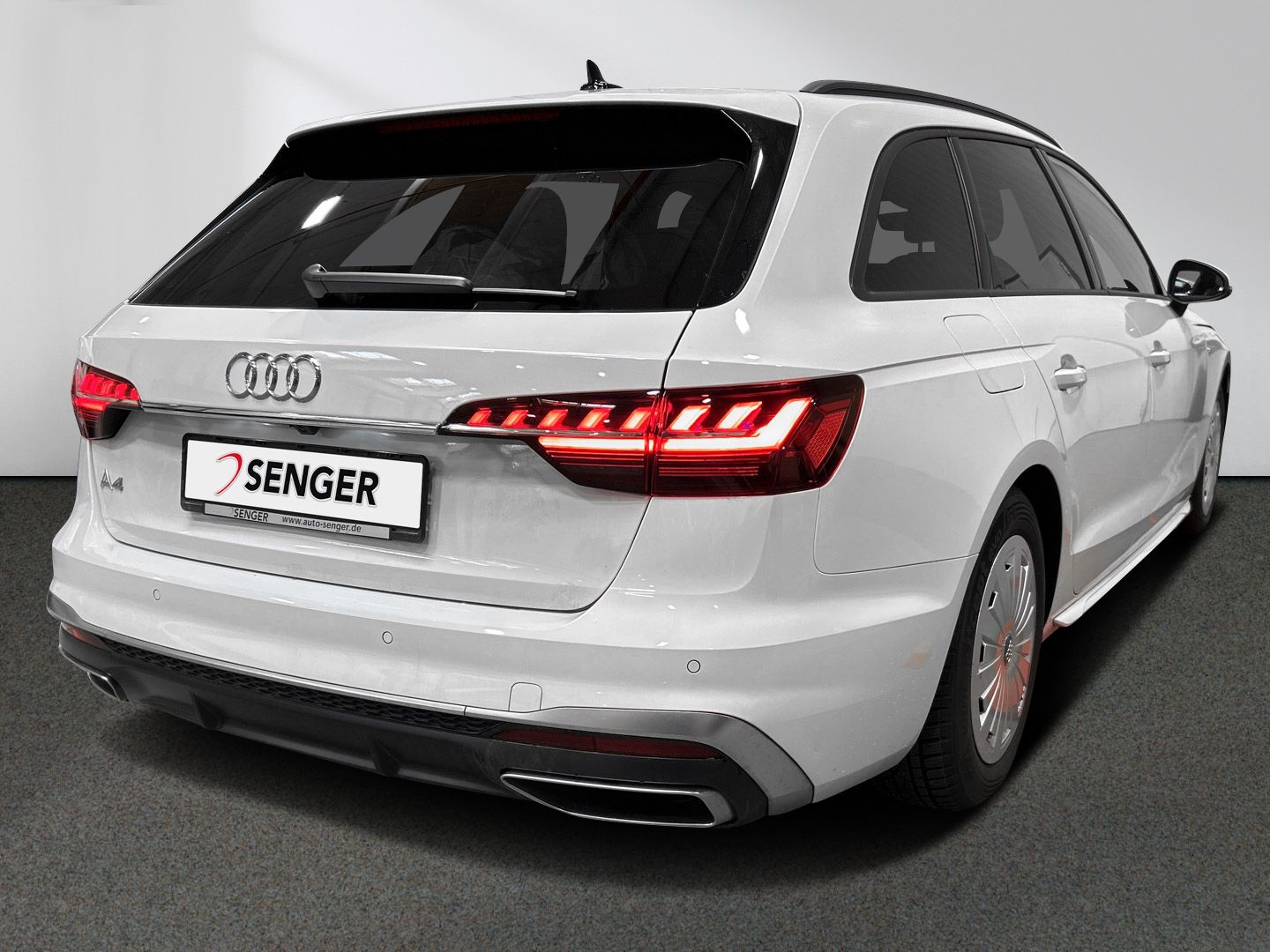 Audi A4 Avant S line 35 TFSI S tronic - Samsaru's Car Outlet