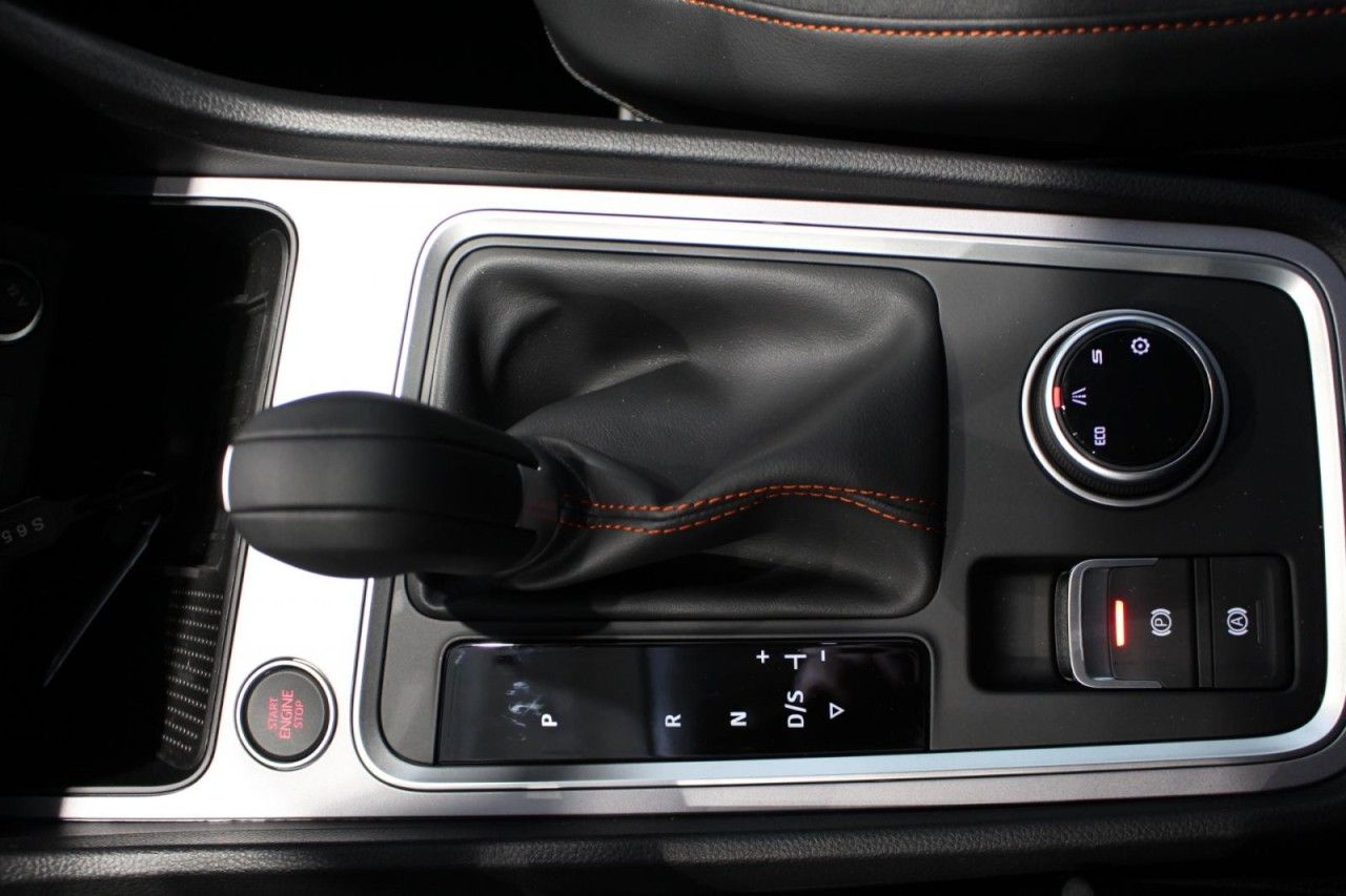 Seat Ateca FR TDI DSG AHK+elHK+ACC+PDC+NAVI+TOTW+RFK