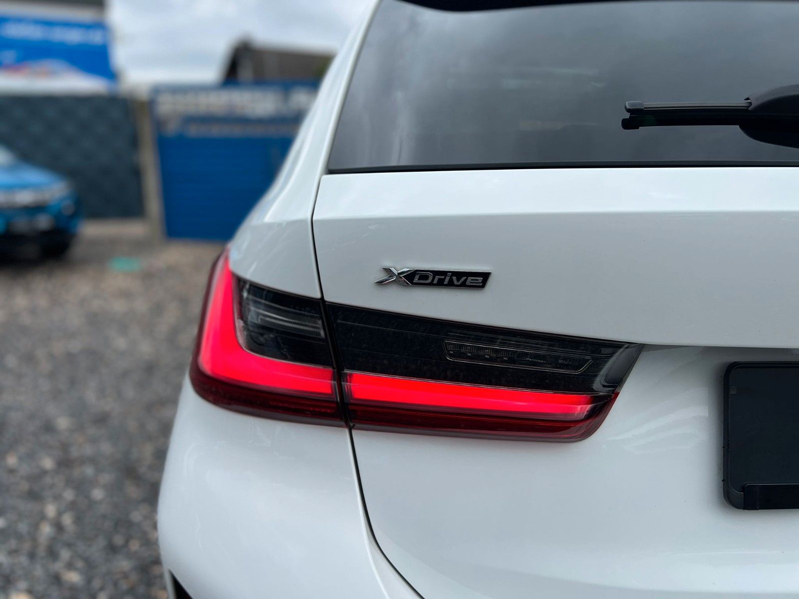 BMW 330i xDRIVE M SPORT - Samsaru's Car Outlet
