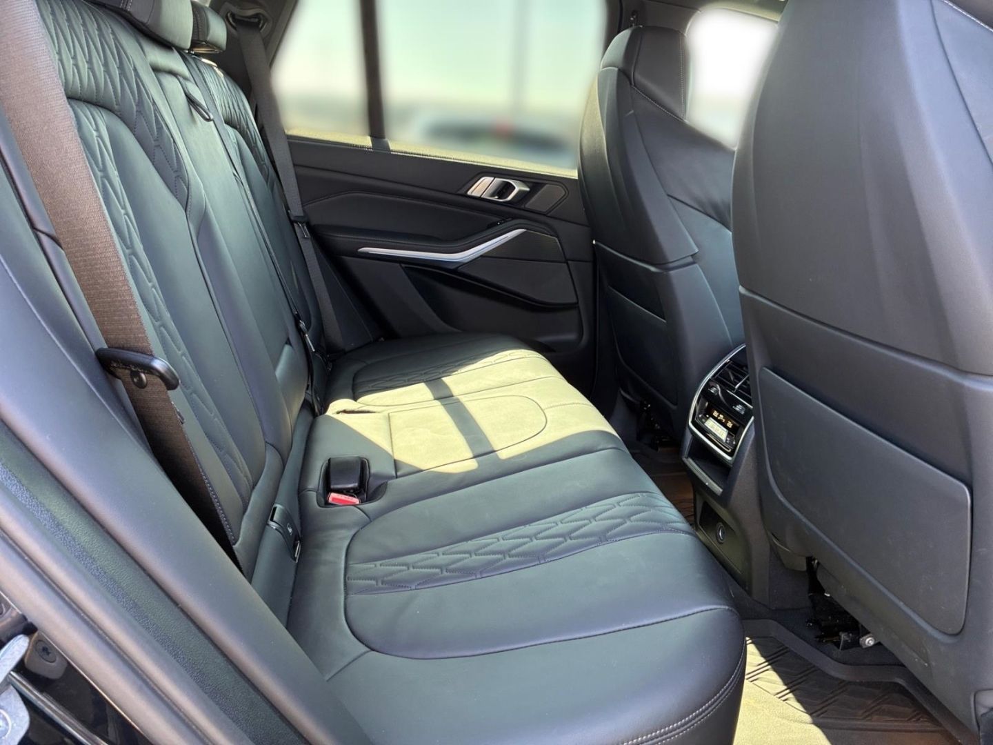 BMW X5 XDRIVE45E M SPORT PAKET HuD MASSAGE LASER AHK