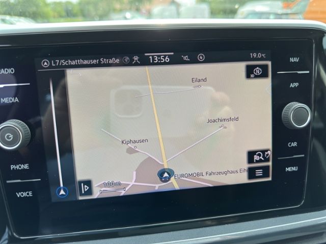 Volkswagen T-ROC 1.5 TSI STYLE - Samsaru's Car Outlet