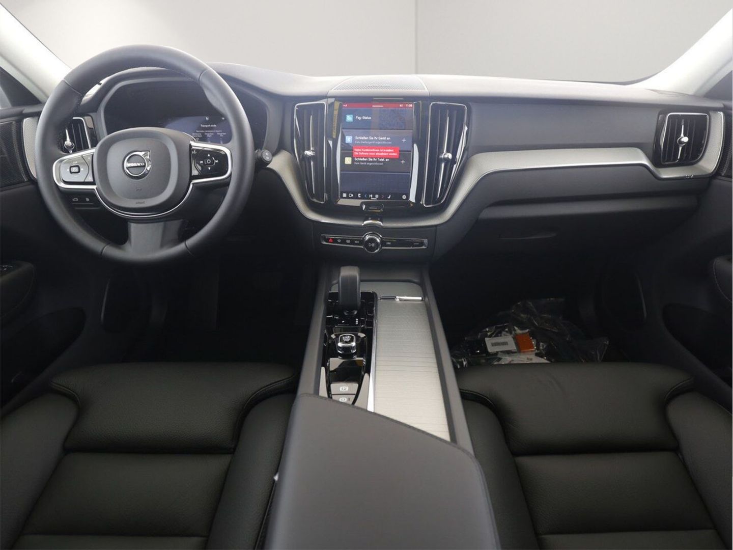 Volvo XC60 T6 Plus Dark Recharge Plug-In Hybrid AWD EU