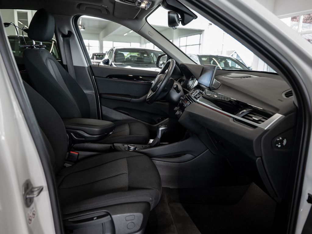 BMW X1 xDrive 25e Advantage - Samsaru's Car Outlet