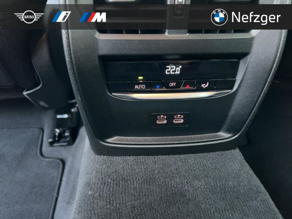 BMW 330 d xDrive Touring M Sport HUD HiFi ACC 360° P