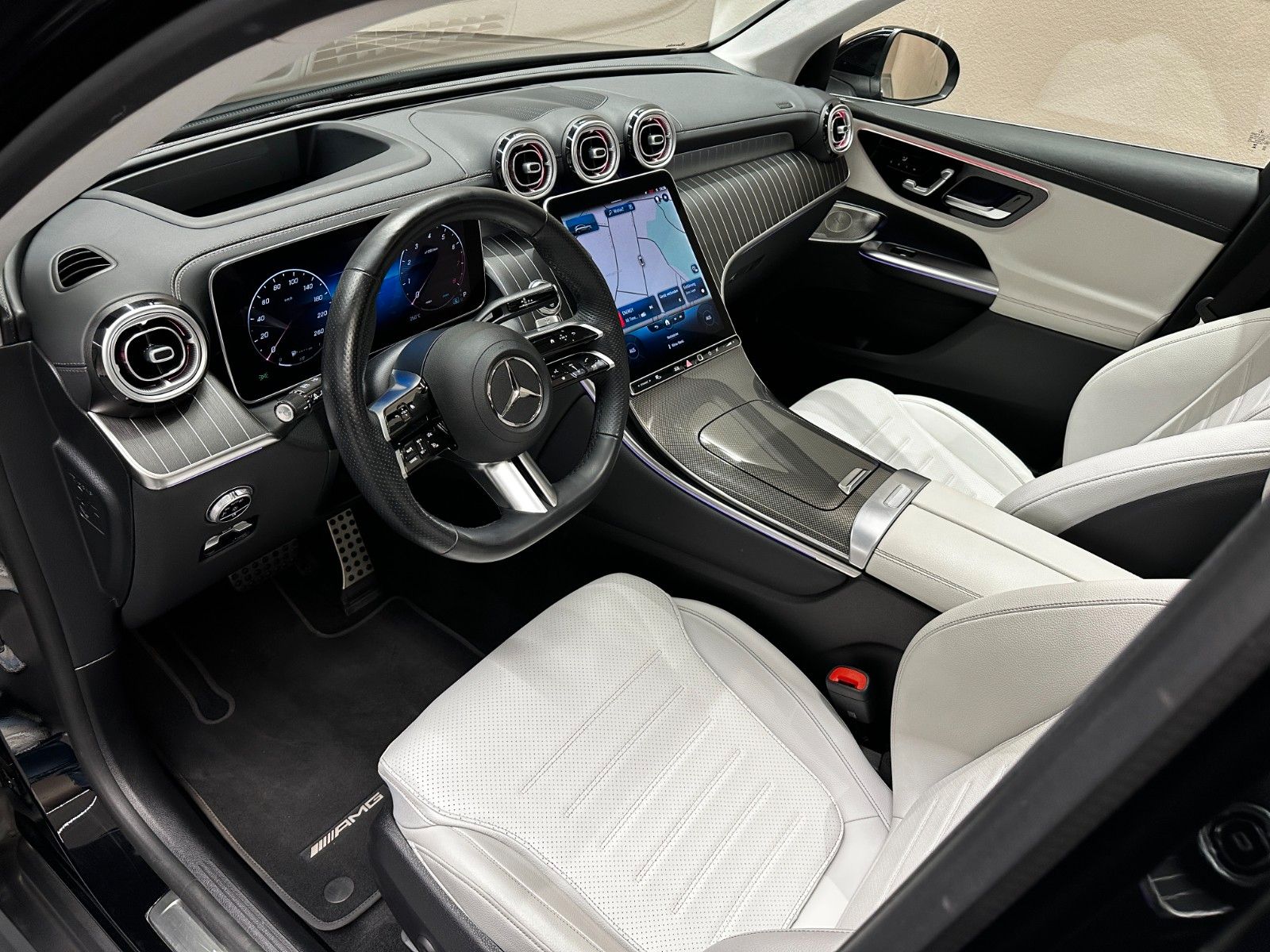 Mercedes-Benz GLC200 AMG LINE 4M *1.HAND*BURMESTER*PANO*360°*
