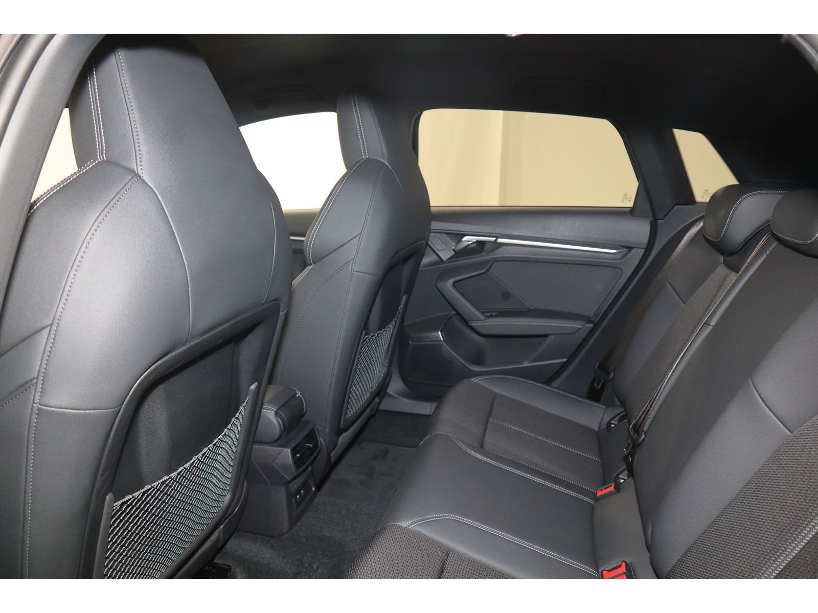 Audi A3 Sportback 35 TFSI S line - Samsaru's Car Outlet