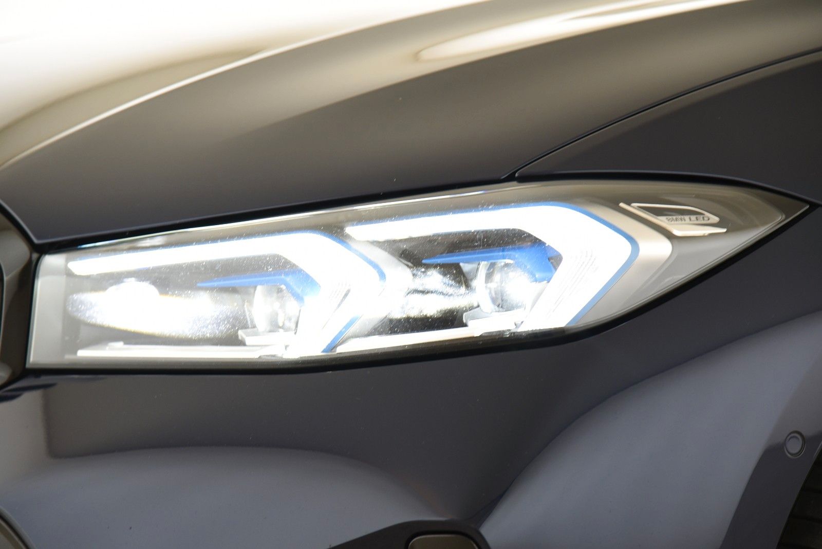 BMW 320d Touring xDrive M Sport - Samsaru's Car Outlet