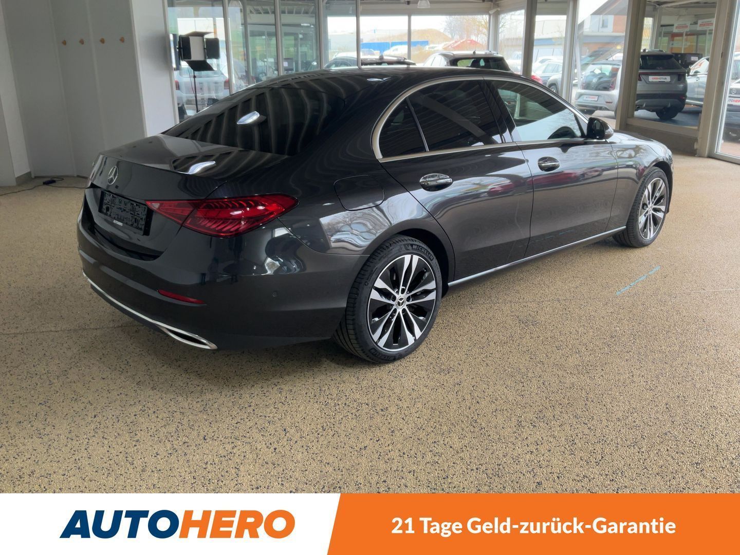 Mercedes-Benz C300e Avantgarde Aut. - Samsaru's Car Outlet
