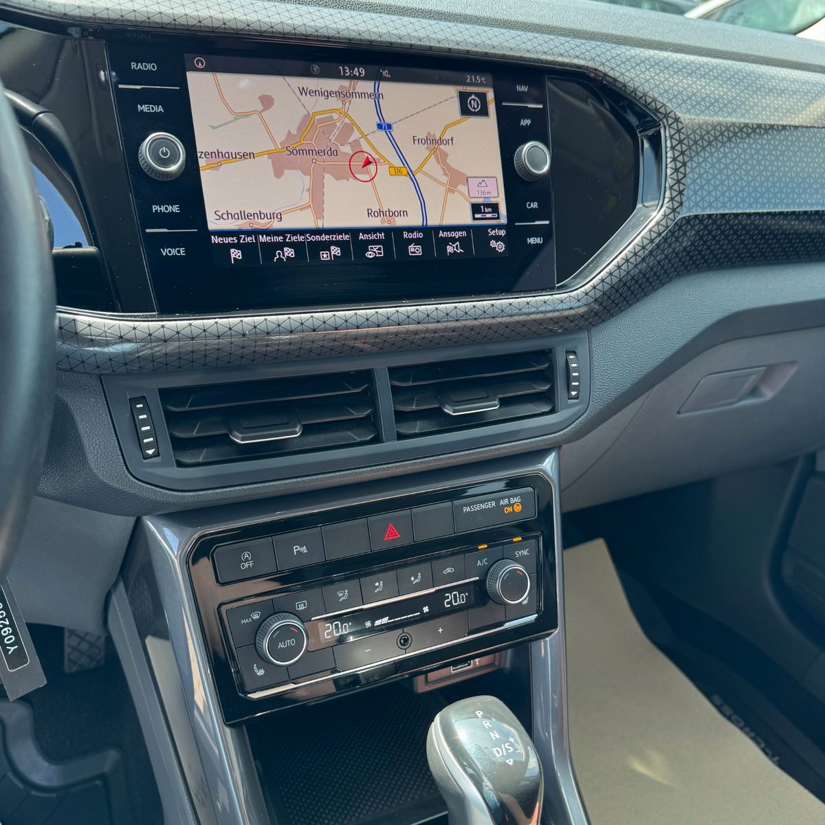 Volkswagen T-Cross Style - Samsaru's Car Outlet