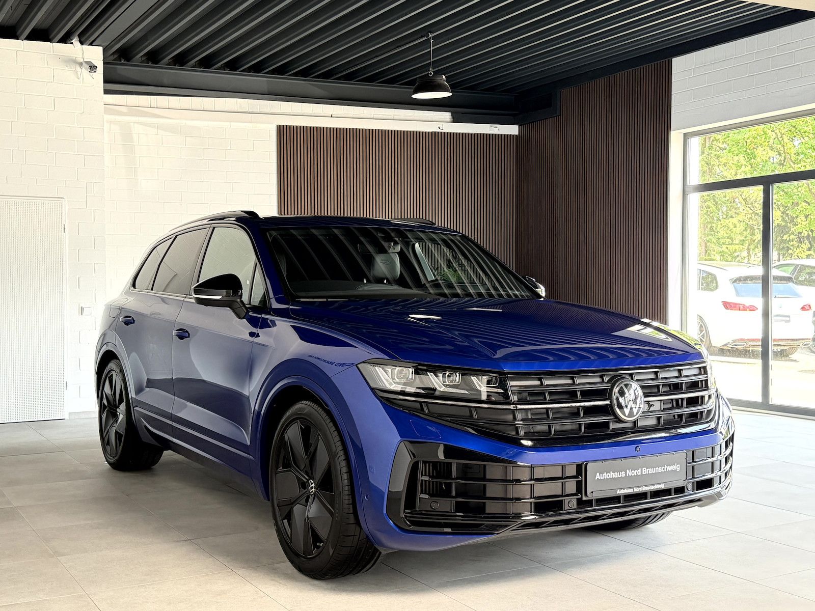 Volkswagen Touareg R 3.0TSI*BlackStyle*Pano*AHK*HUD*Massage
