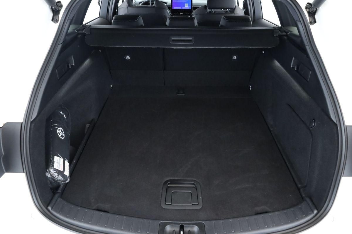 Toyota Corolla Touring Sports 2.0 CVT Team D Navi Kam