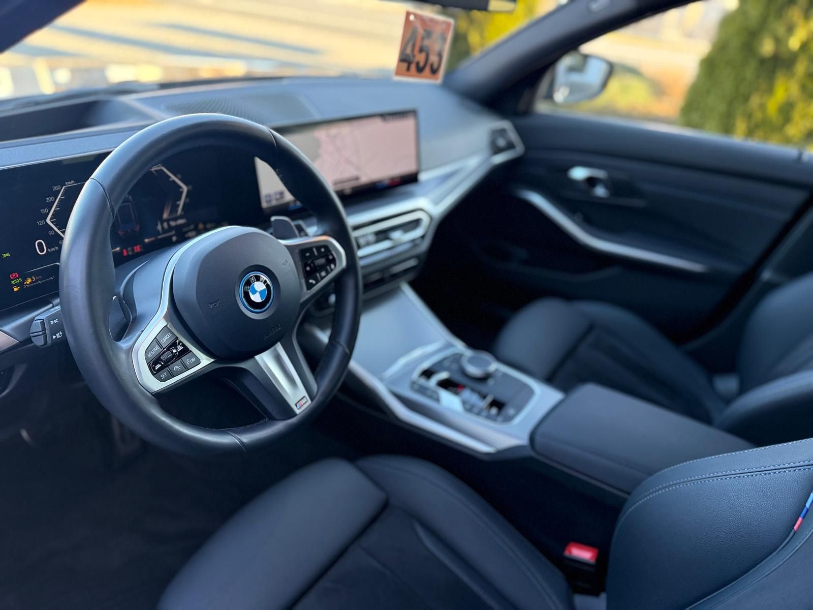BMW 330 e Touring M-Sport - Samsaru's Car Outlet