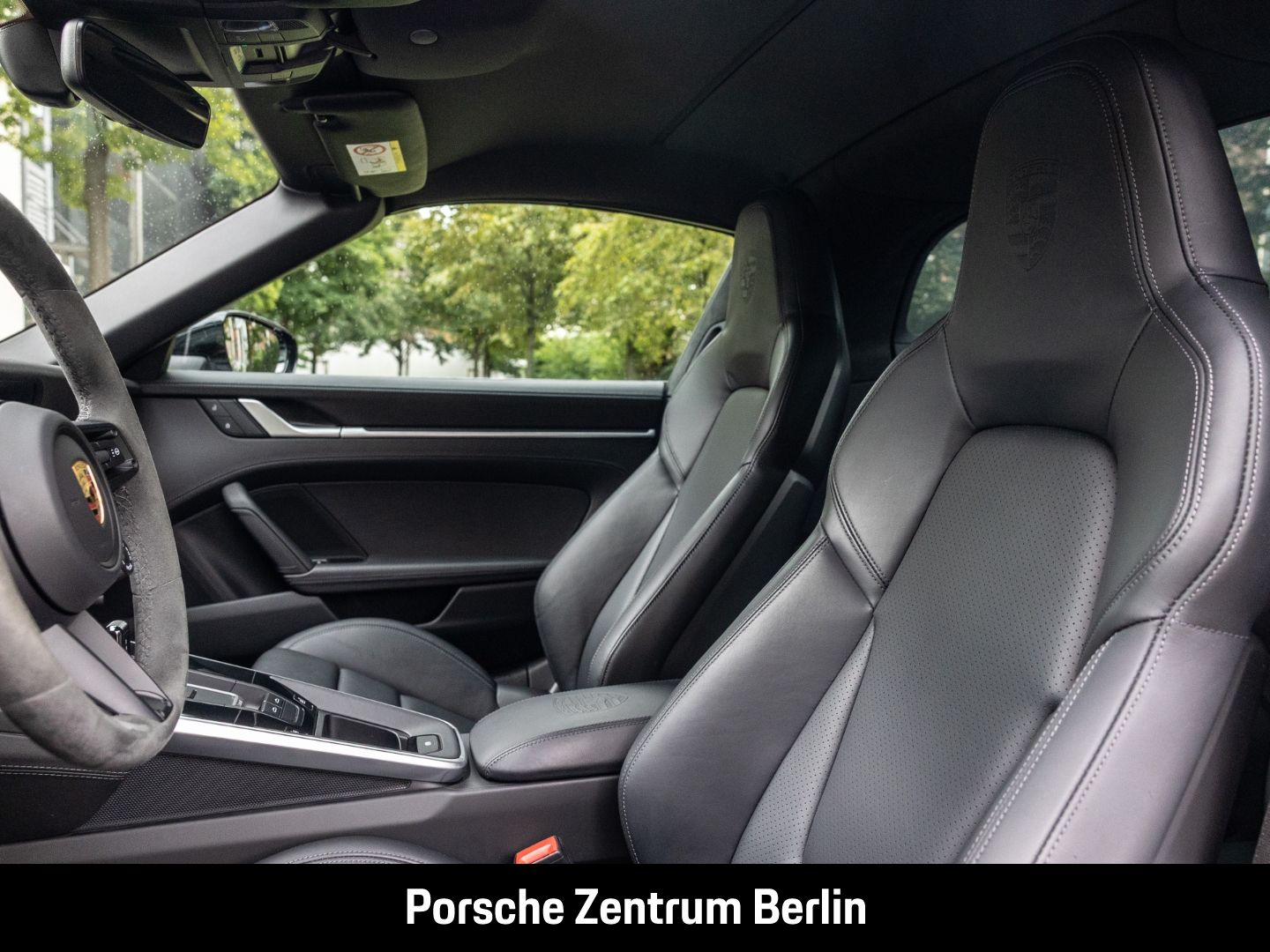 Porsche 992 911 Targa 4S BOSE Sportabgas SportDesign LED