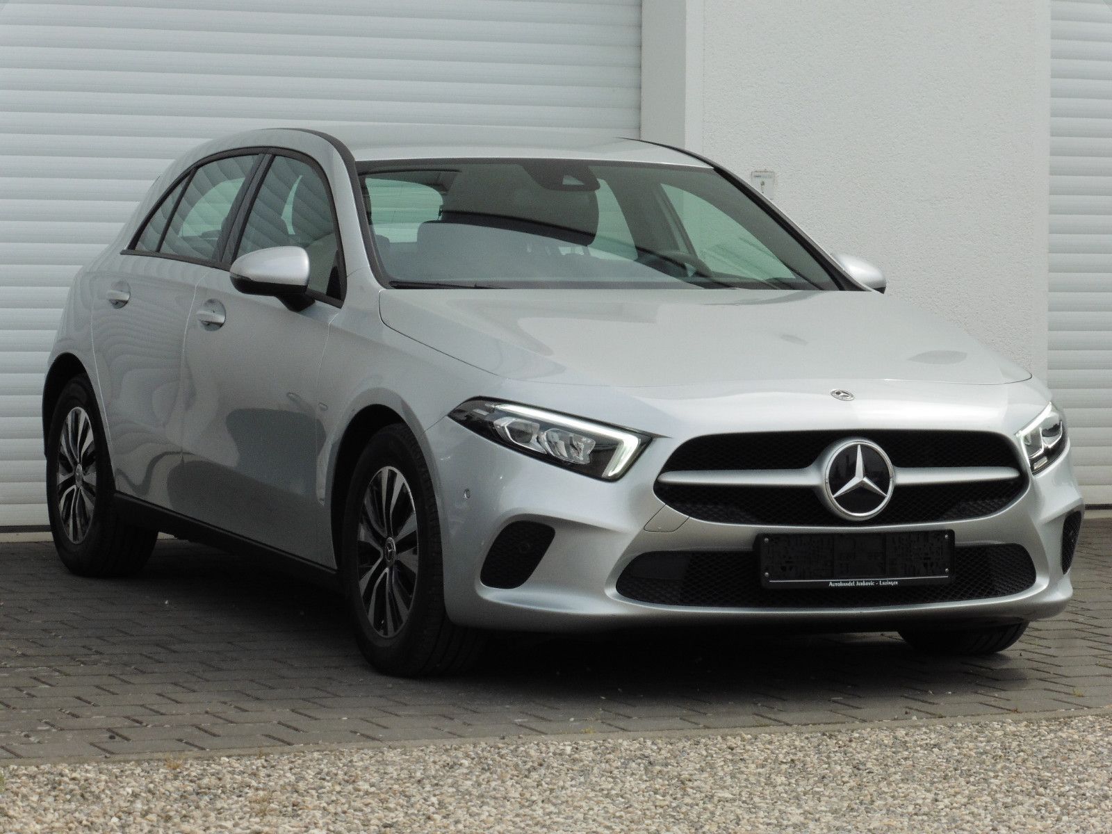 Mercedes-Benz A 180 d DCT - Samsaru's Car Outlet